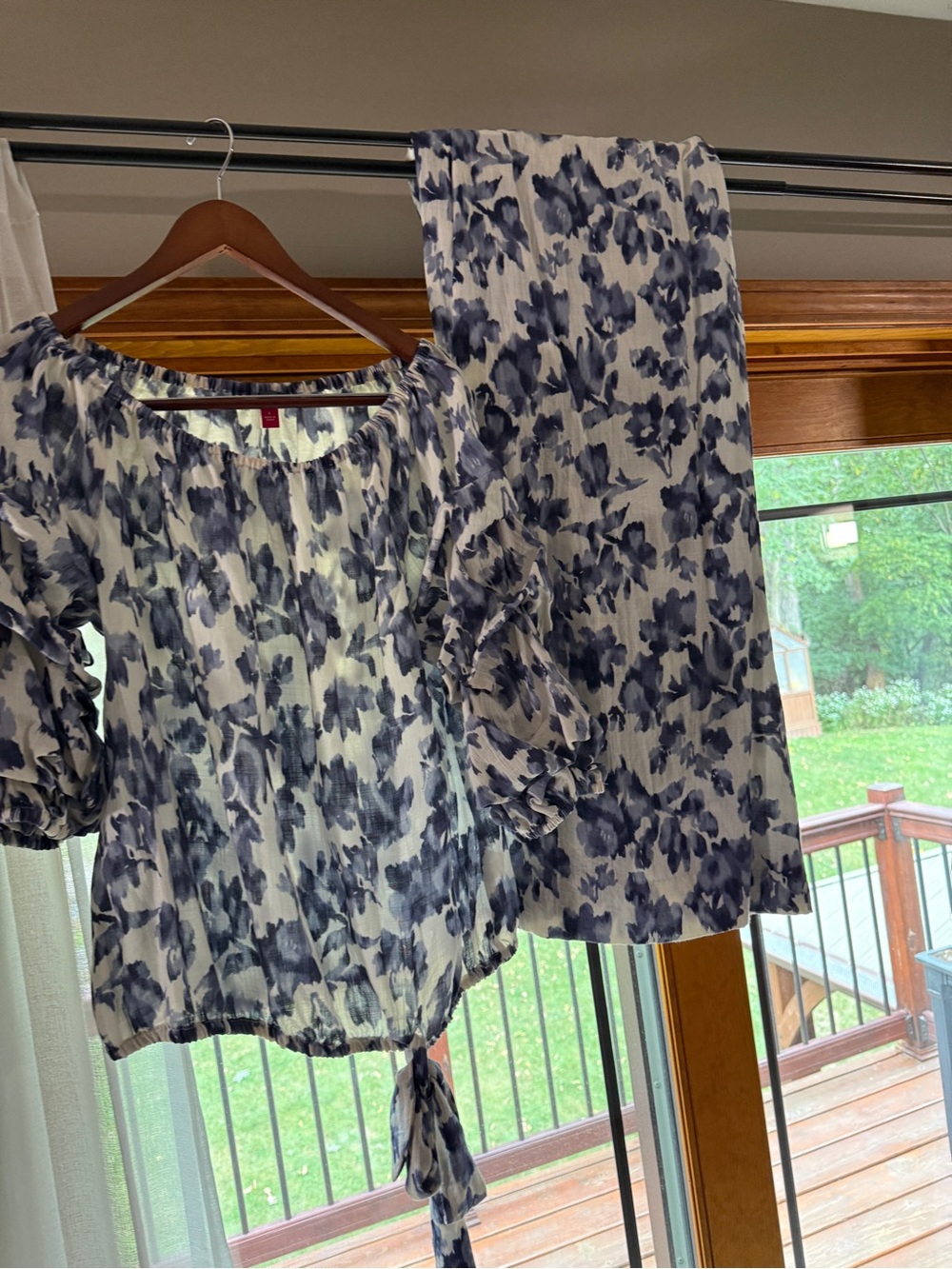Vince Camuto Blue and White Floral Tie-Front Blouse and Pants